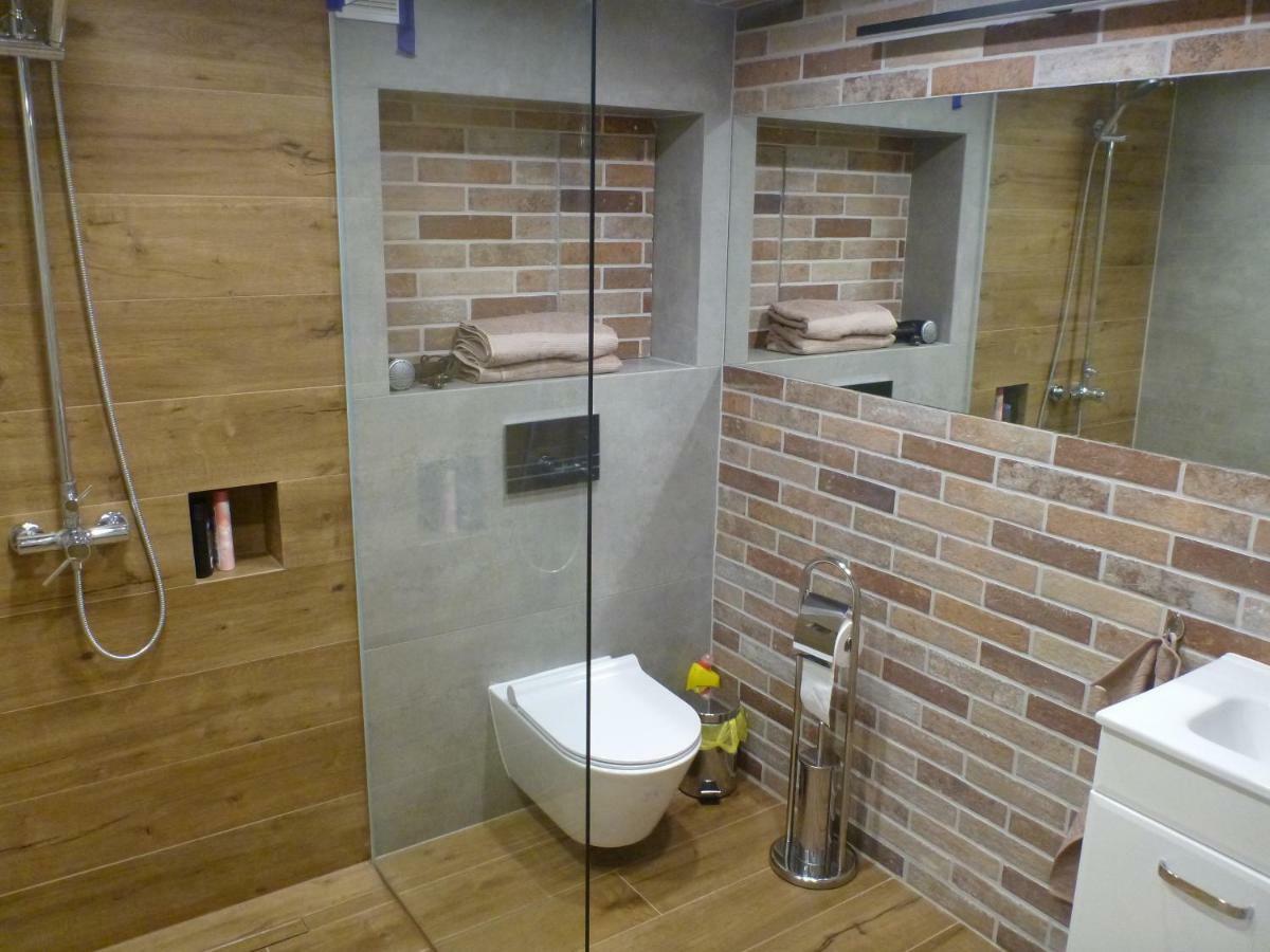 Apartament Na Brodatego วรอตซวาฟ ภายนอก รูปภาพ